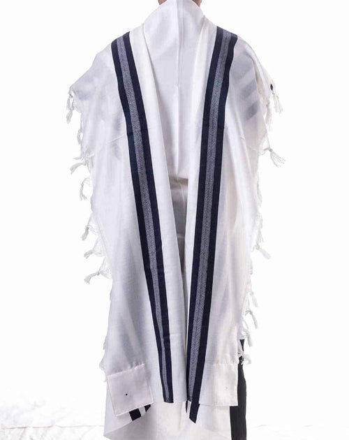 Classic Wool Tallit – Traditional Blue Stripes